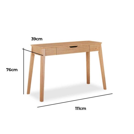 Niva desk has scandinavian inspired style and a simple design with warm oak undertones.